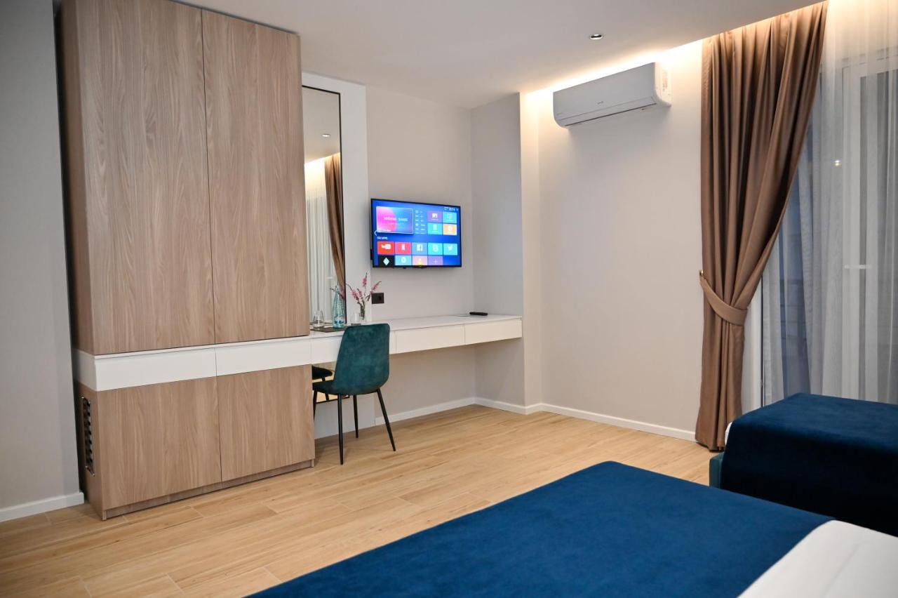 Hotel Vino Durrës 外观 照片