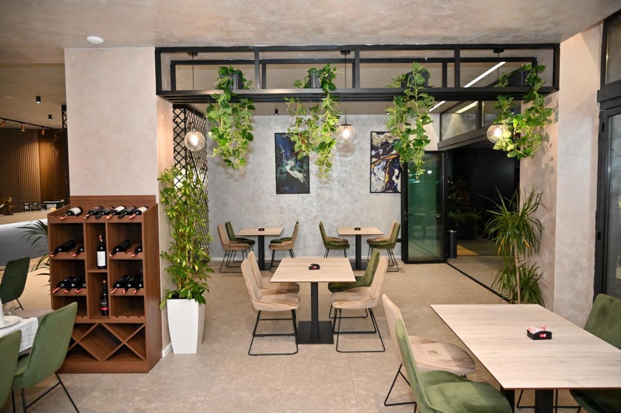Hotel Vino Durrës 外观 照片