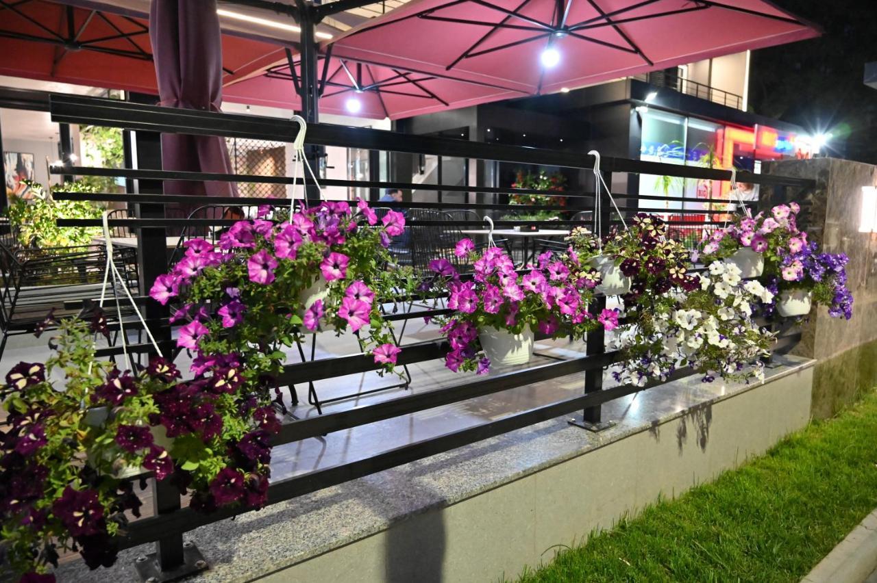 Hotel Vino Durrës 外观 照片